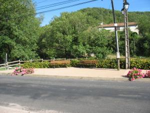 Espace détente entre la RD 902 et la Nuéjouls à Laroque (45)