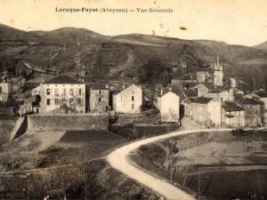 Vue générale de Laroque début du 20eme siècle (10)
