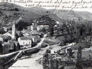 Vue générale de Laroque début du 20eme siècle (7)