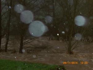 La Nuéjouls en crue à LAGRAVERIE LE 28/11/2014 (61)