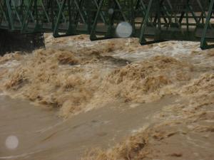 La Nuéjouls en crue à LAROQUE LE 28/11/2014 à 10 H 00 (22)