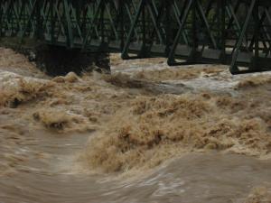 La Nuéjouls en crue à LAROQUE LE 28/11/2014 à 10 H 00 (24)