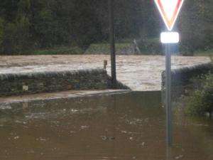 La Nuéjouls en crue à LAROQUE LE 28/11/2014 à 14 H 00 (45)