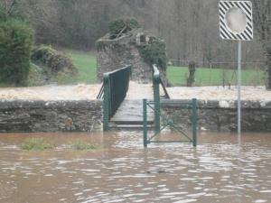 La Nuéjouls en crue à LAROQUE LE 28/11/2014 à 14 H 00 (46)