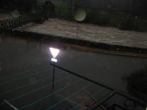 La Nuéjouls en crue à LAROQUE LE 28.11.2014 à 8 H 00 (5)