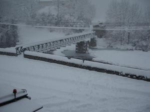 Laroque sous la neige en janvier 2006 (9)