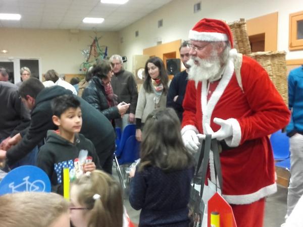 Passage du Père Noël en 2018 - École de Fayet (1)
