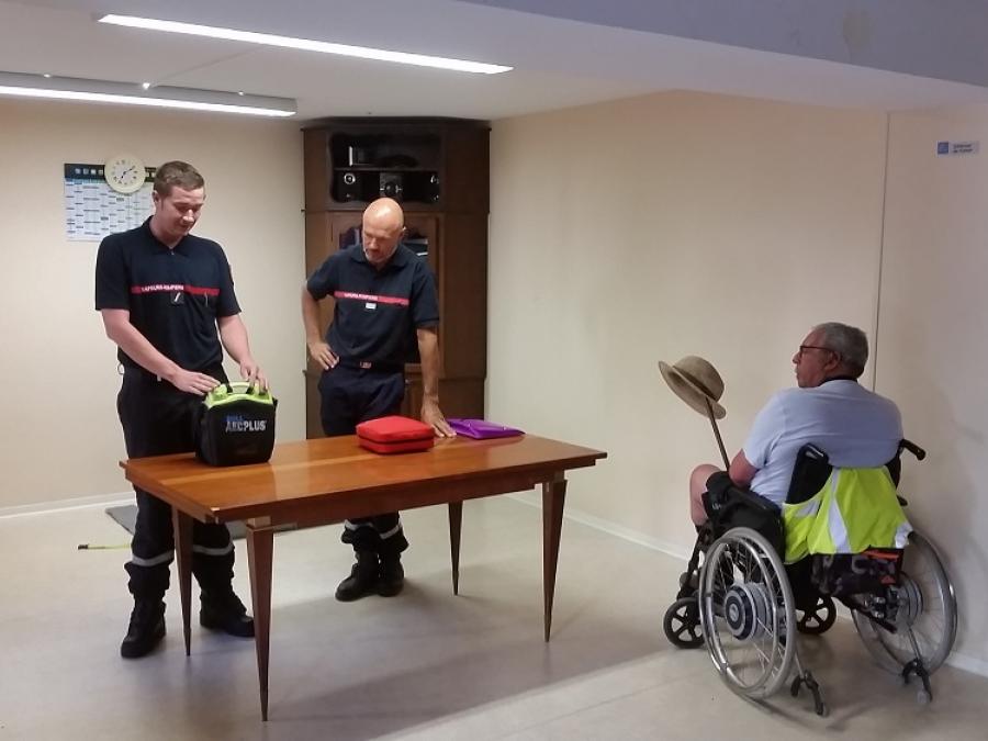 Initiation à l'utilisation d'un défibrilateur - 11.07.19 -Fayet (1)