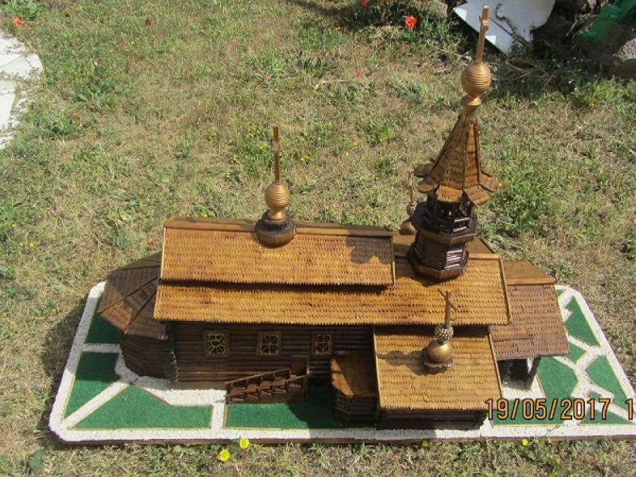 Maquette de la chapelle orthodoxe de Sylvanes à coté de Fayet (6)