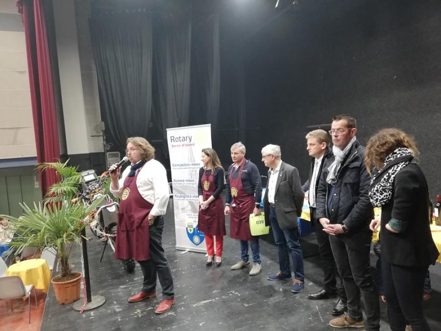 Remise d'un défibrilateur par le Rotary International  de Saint-Affrique - 13.04.2019 - Fayet (2)