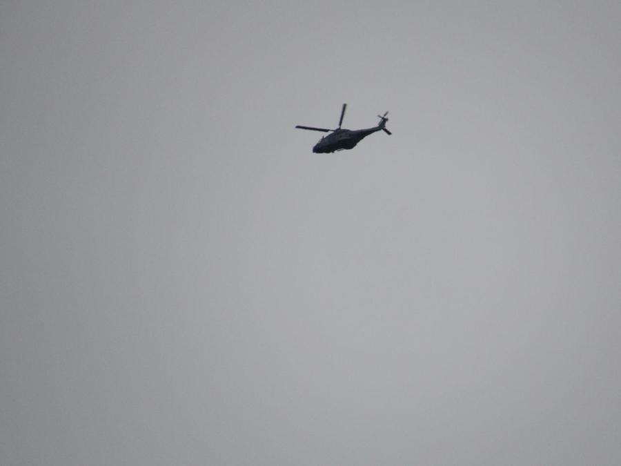 Un NH 90 au-dessus de Laroque (13)