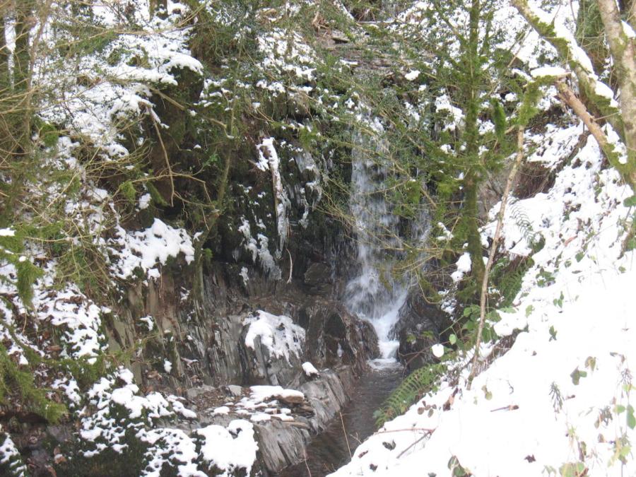 Une cascade à Fayet (11)