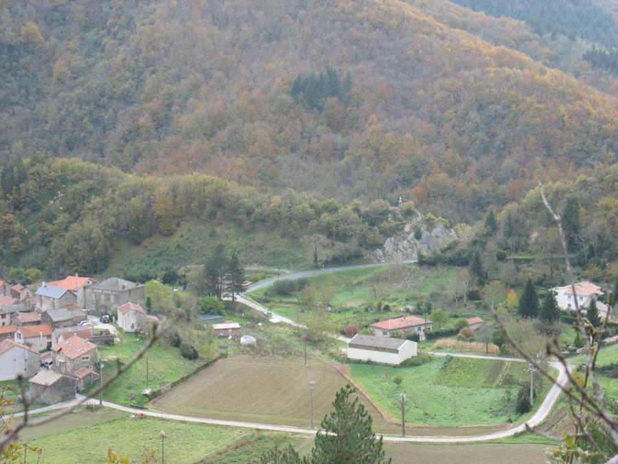 Vue générale de Laroque (84)